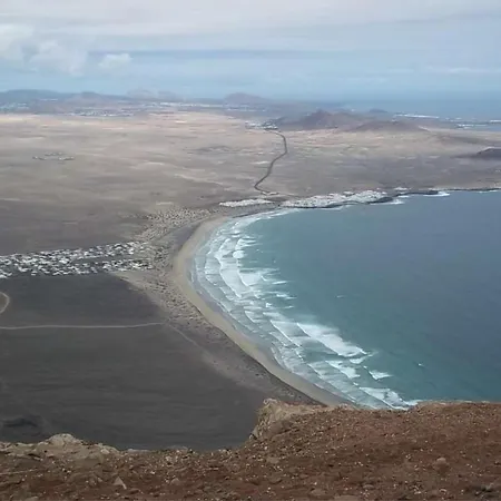 La Caleta Sleeps 2 Wifi * Famara