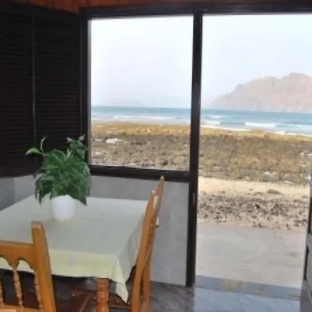 Apartment La Caleta Sleeps 2 Wifi *