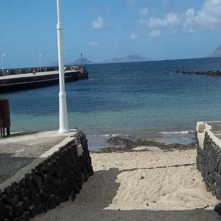 La Caleta Sleeps 2 Wifi