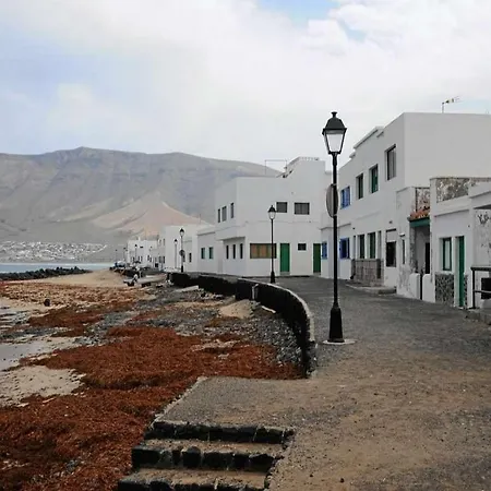 La Caleta Sleeps 2 Wifi Apartment *